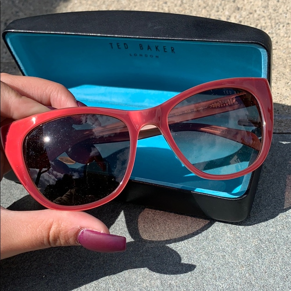 TED BAKER SUNGLASSES⭐️ - Picture 1 of 4